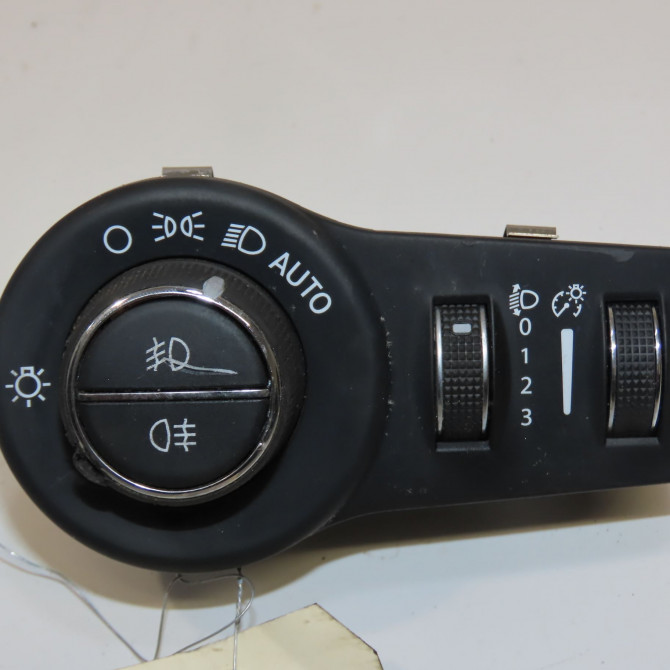 Interrupteur commande de phares occasion FIAT 500X Phase 1 11-2014->... 735751302 1