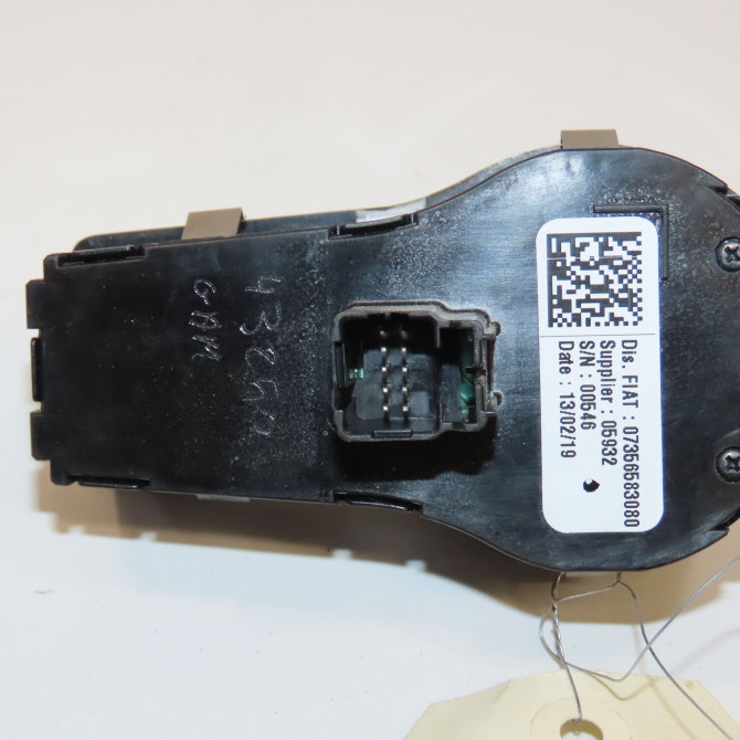 Interrupteur commande de phares occasion FIAT 500X Phase 1 11-2014->... 735751302 2