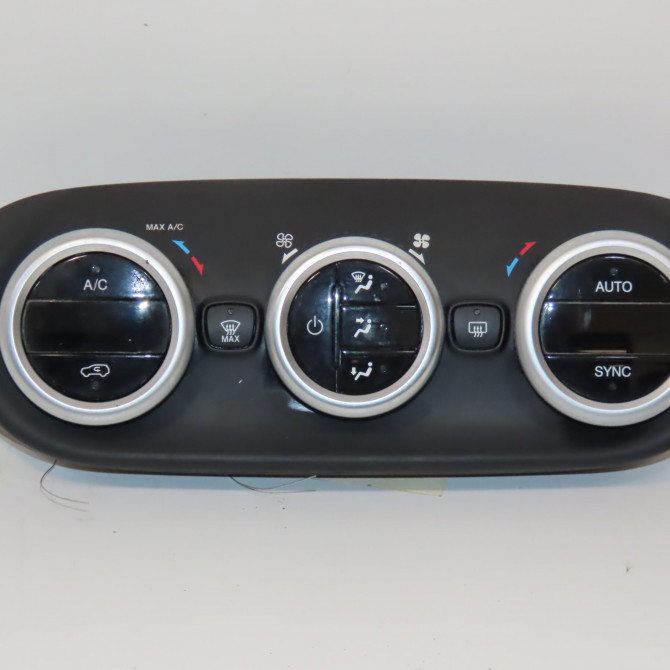 Commande de chauffage occasion FIAT 500X Phase 1 11-2014->... 735717831 1