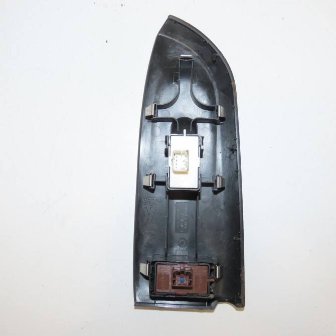 Commande lève-glace porte avant droite occasion FIAT 500X Phase 1 11-2014->... 735603932 2