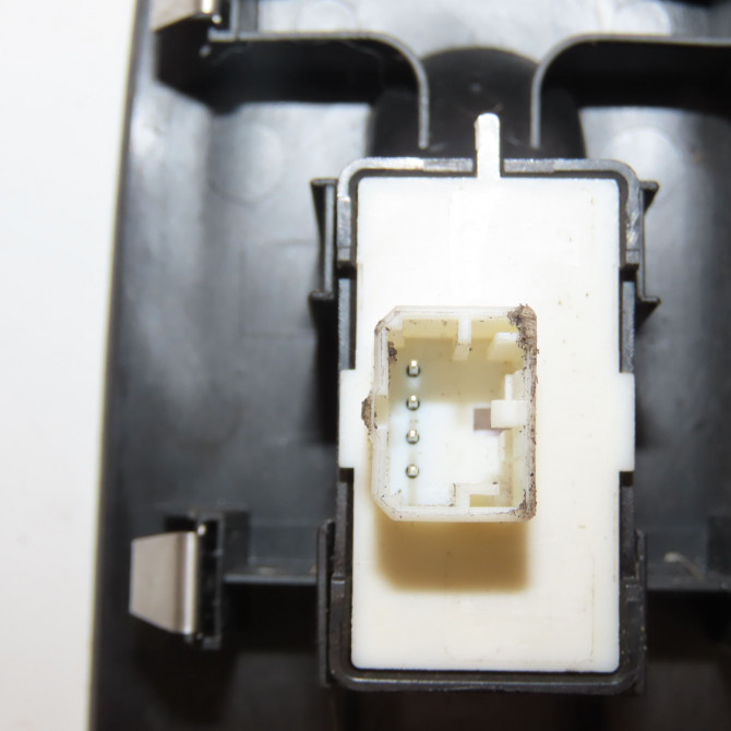 Commande lève-glace porte avant droite occasion FIAT 500X Phase 1 11-2014->... 735603932 3