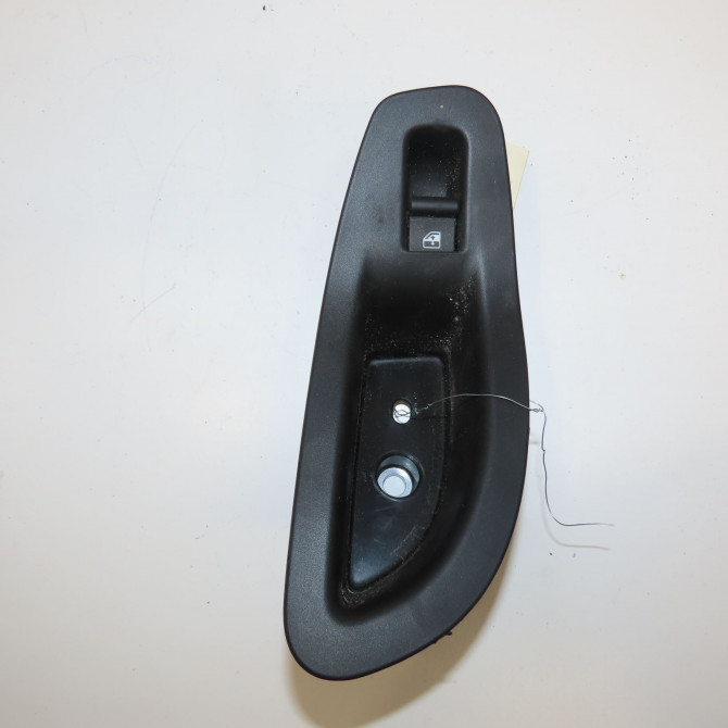 Commande leve-glace porte arrière gauche occasion FIAT 500X Phase 1 11-2014->... 735603927 1