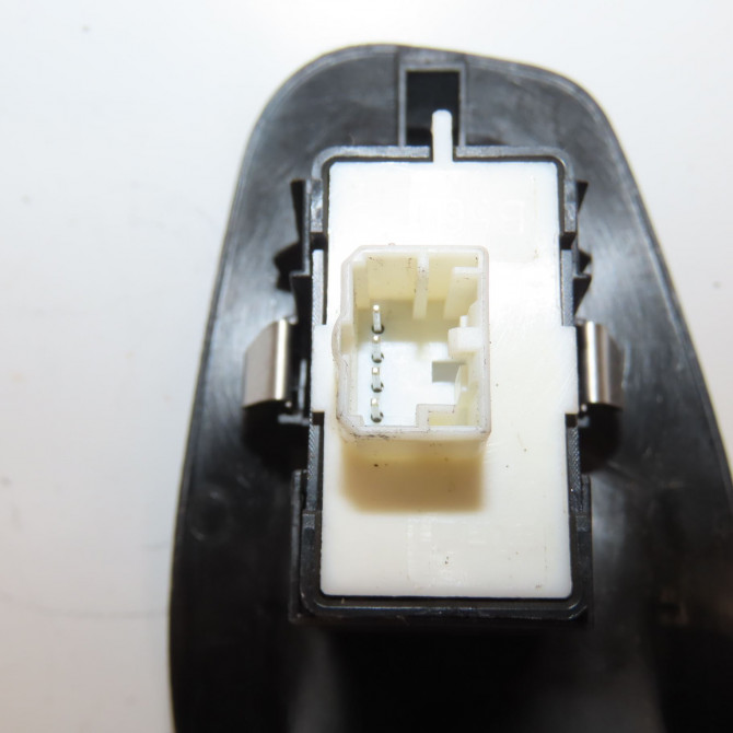 Commande leve-glace porte arrière gauche occasion FIAT 500X Phase 1 11-2014->... 735603927 3