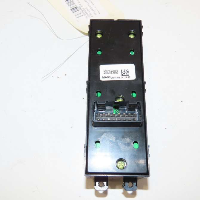 Commande lève-glace porte avant gauche occasion KIA CEE D II Phase 1 09-2012->... 1.4 CRDI 90ch 93570A2000WK 2