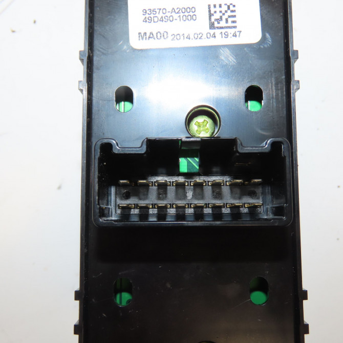 Commande lève-glace porte avant gauche occasion KIA CEE D II Phase 1 09-2012->... 1.4 CRDI 90ch 93570A2000WK 3