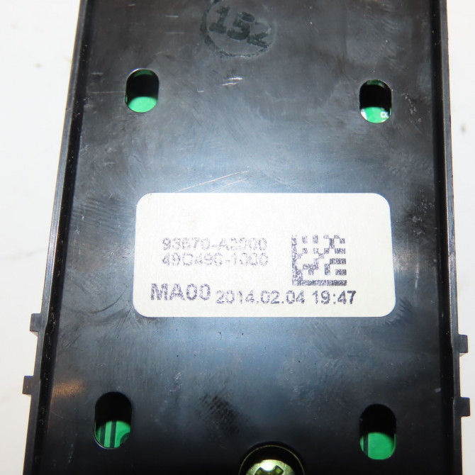 Commande lève-glace porte avant gauche occasion KIA CEE D II Phase 1 09-2012->... 1.4 CRDI 90ch 93570A2000WK 4