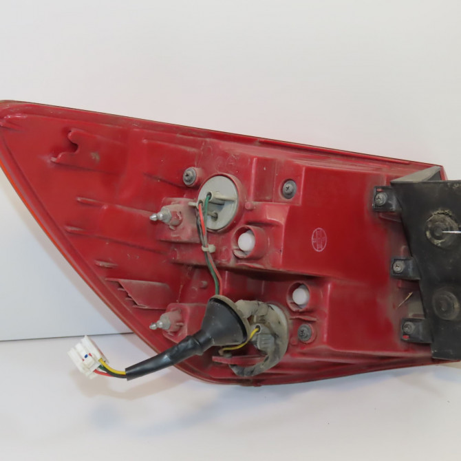 Feu arrière droit occasion KIA CEE D II Phase 1 09-2012->... 1.4 CRDI 90ch 92402A2300 2