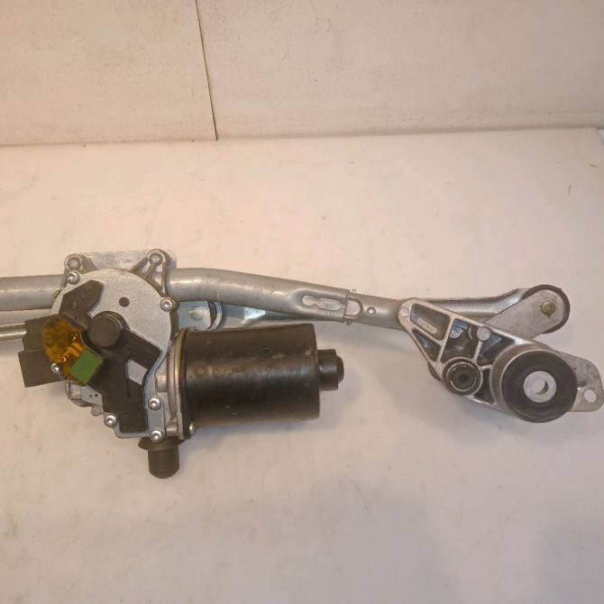 Moteur essuie-glace avant occasion MERCEDES CLASSE A II Phase 1 12-2004->04-2008 A 180 CDI 1698202140 4