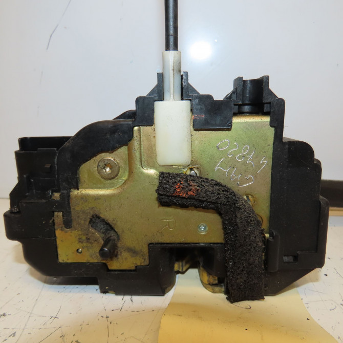 Serrure porte ard occasion NISSAN MICRA III Phase 1 01-2003->07-2005 1.5 DCI 65ch 82500AX11A 3