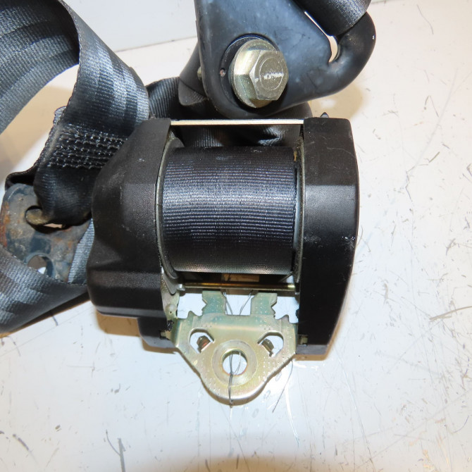 Ceinture arrière gauche occasion NISSAN MICRA III Phase 1 01-2003->07-2005 1.5 DCI 65ch 88845AX300 2