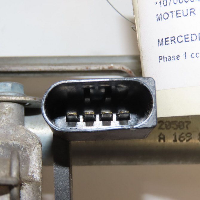Moteur essuie-glace avant occasion MERCEDES CLASSE A II Phase 1 12-2004->04-2008 A 160 CDI 1698202140 4