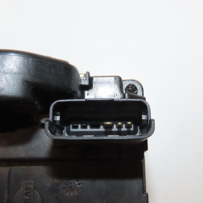 Serrure porte ard occasion NISSAN MICRA III Phase 1 01-2003->07-2005 1.5 DCI 82ch 82500AX11A 3