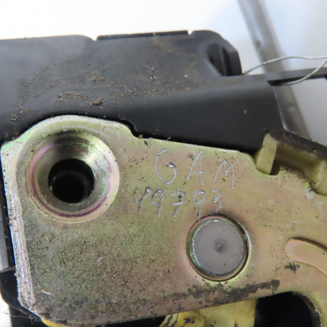 Serrure porte ard occasion NISSAN MICRA III Phase 1 01-2003->07-2005 1.5 DCI 82ch 82500AX11A 6