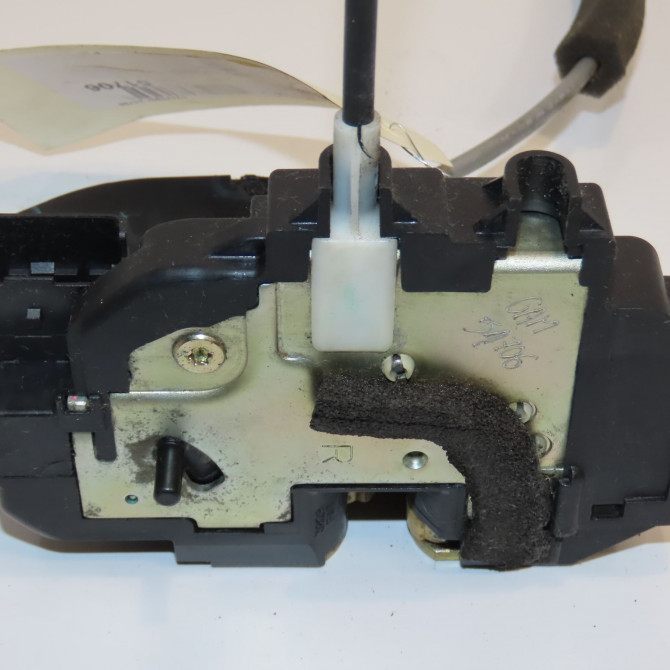 Serrure porte ard occasion NISSAN MICRA III Phase 1 01-2003->07-2005 1.2i 80ch 82500AX11A 3