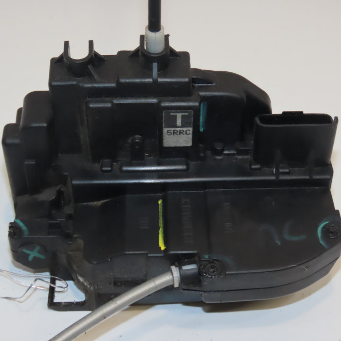 Serrure porte ard occasion NISSAN MICRA III Phase 1 01-2003->07-2005 1.2i 80ch 82500AX11A 4