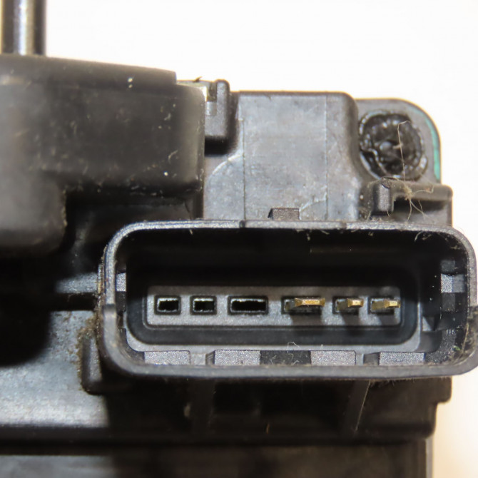 Serrure porte ard occasion NISSAN MICRA III Phase 1 01-2003->07-2005 1.2i 80ch 82500AX11A 5