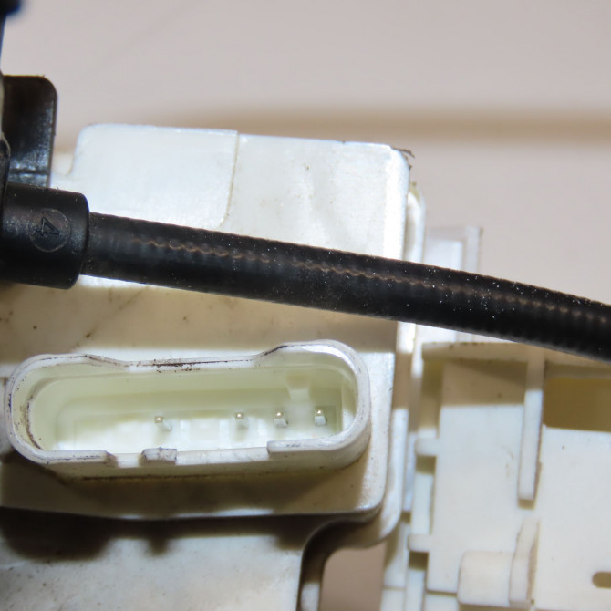 Serrure porte avg occasion MERCEDES CLASSE A II Phase 2 04-2008->06-2012 A 180 CDI 1697203535 4