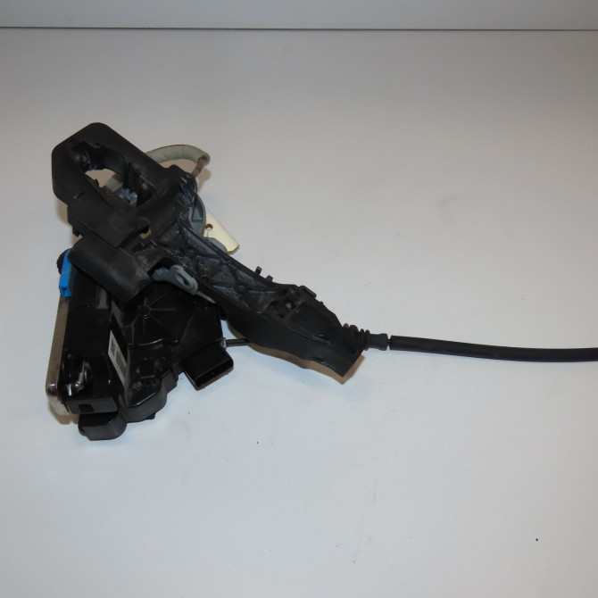 Serrure porte ard occasion KIA CEE D II Phase 1 09-2012->... 1.4 CRDI 90ch 81420A2100 3