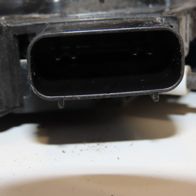 Serrure porte ard occasion KIA CEE D II Phase 1 09-2012->... 1.4 CRDI 90ch 81420A2100 5