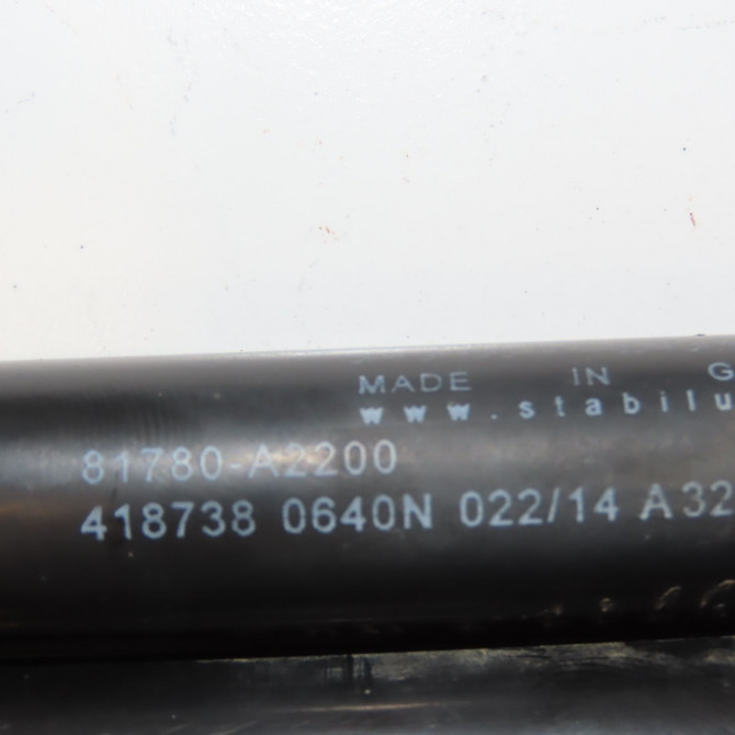 Verin droit hayon occasion KIA CEE D II Phase 1 09-2012->... 1.4 CRDI 90ch 81780A2200 4