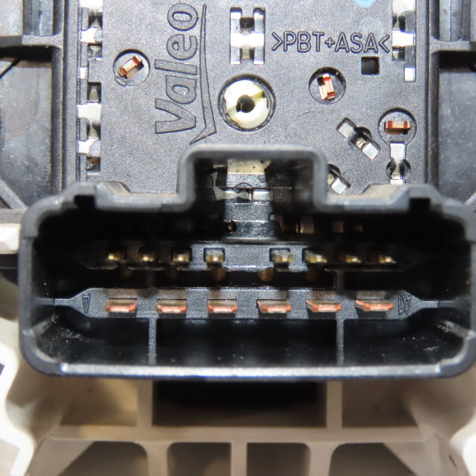 Commande de chauffage occasion RENAULT TWINGO II Phase 1 06-2007->11-2011 1.2i 60ch 7701067954 3