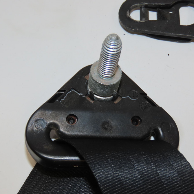 Ceinture arrière gauche occasion RENAULT TWINGO II Phase 1 06-2007->11-2011 1.2i 60ch 8200532126 4