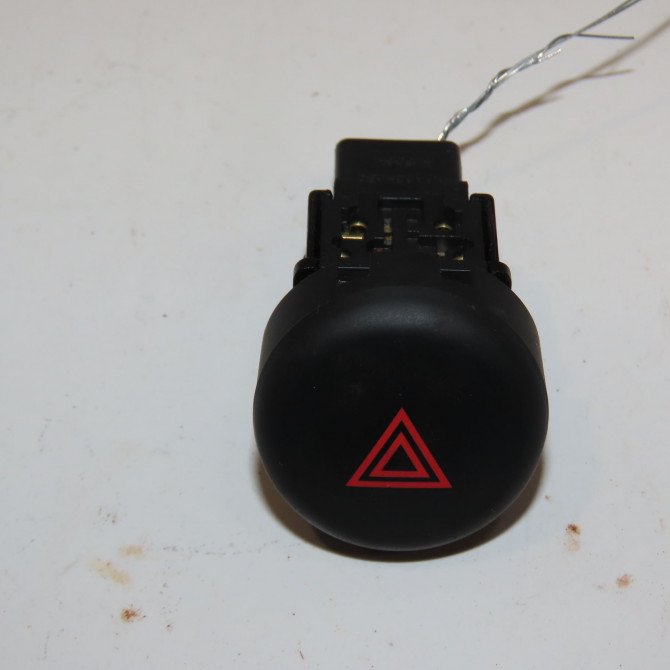 Bouton de warning occasion NISSAN JUKE Phase 1 09-2010->... 1.6i 117ch 252901KA0A 1