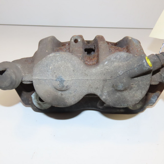 Etrier de frein avant gauche occasion MERCEDES SPRINTER II 9074215100 3