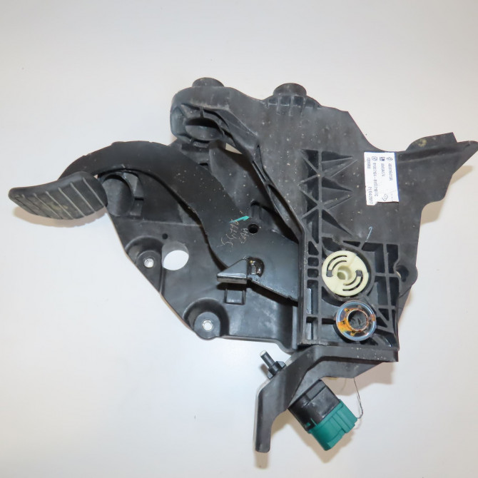 Pedale de frein occasion RENAULT TRAFIC III Phase 1 06-2014->... 1.6 DCI 120ch 2