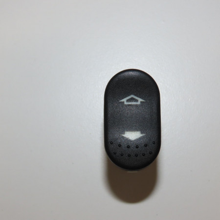 Commande lève-glace porte avant gauche occasion FORD FOCUS I Phase 1 10-1998->09-2004 1.4i 1091483