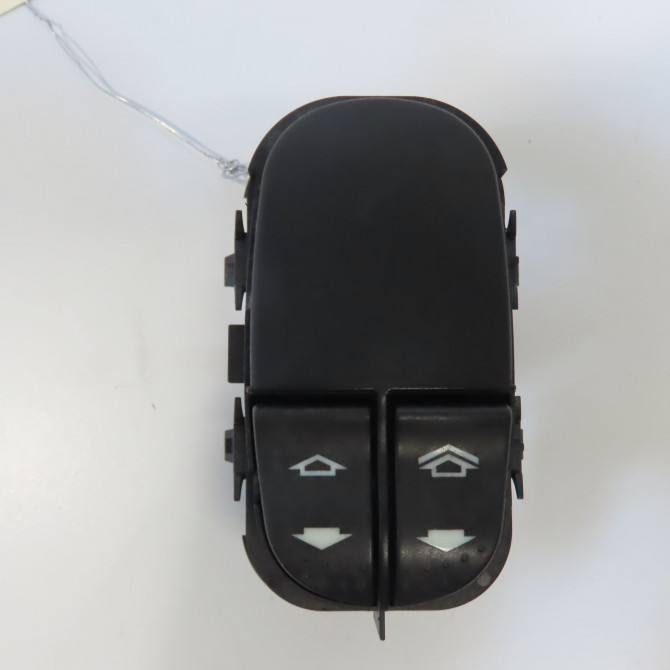 Commande lève-glace porte avant droite occasion FORD FOCUS I Phase 1 10-1998->09-2004 1.4i 1091485 1
