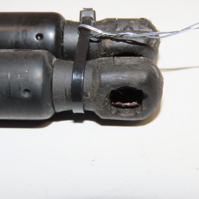 Verin droit hayon occasion FIAT 500X Phase 1 11-2014->... 52031518 3