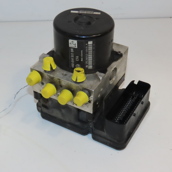 Unité hydraulique ABS occasion VOLKSWAGEN GOLF VI 1K0614517DPBEF 1