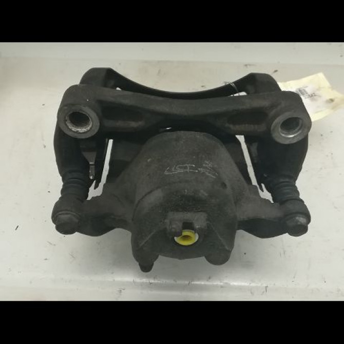 Etrier de frein avant droit occasion NISSAN JUKE Phase 1 09-2010->... 1.5 DCI 110ch 41001EN00B 2