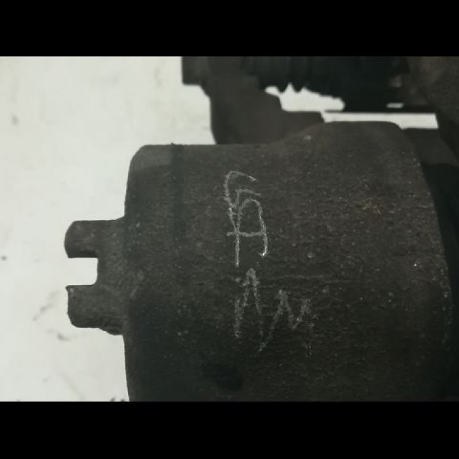 Etrier de frein avant droit occasion NISSAN JUKE Phase 1 09-2010->... 1.5 DCI 110ch 41001EN00B 3