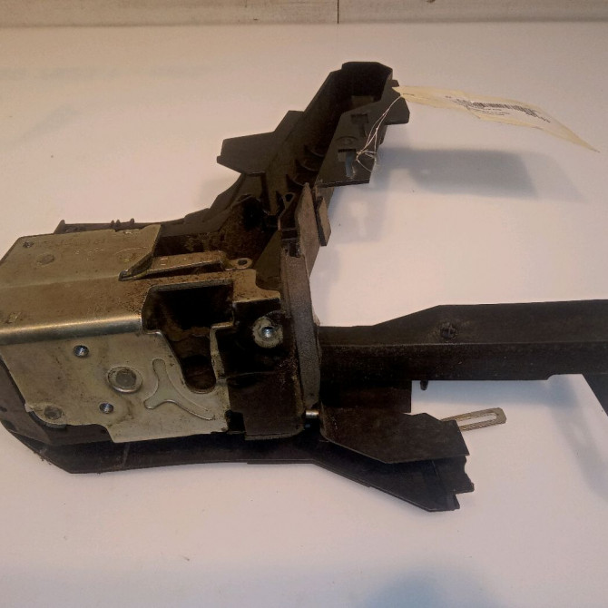 Serrure porte avd occasion FORD FIESTA V Phase 1 09-2002->10-2005 1.4 TDCI 1372465 1