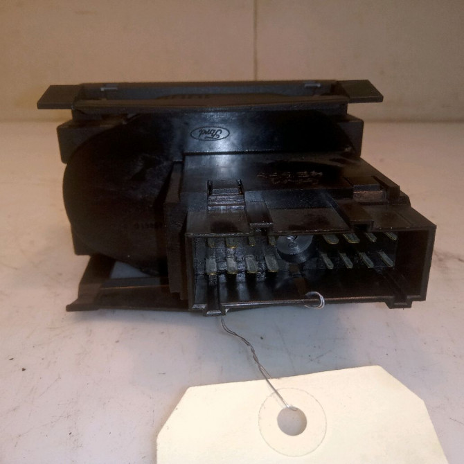 Interrupteur commande de phares occasion FORD FUSION Phase 2 10-2005->09-2011 1.6 TDCI 90ch 1356218 2