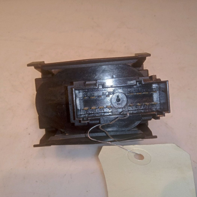 Interrupteur commande de phares occasion FORD FUSION Phase 2 10-2005->09-2011 1.6 TDCI 90ch 1356218 3