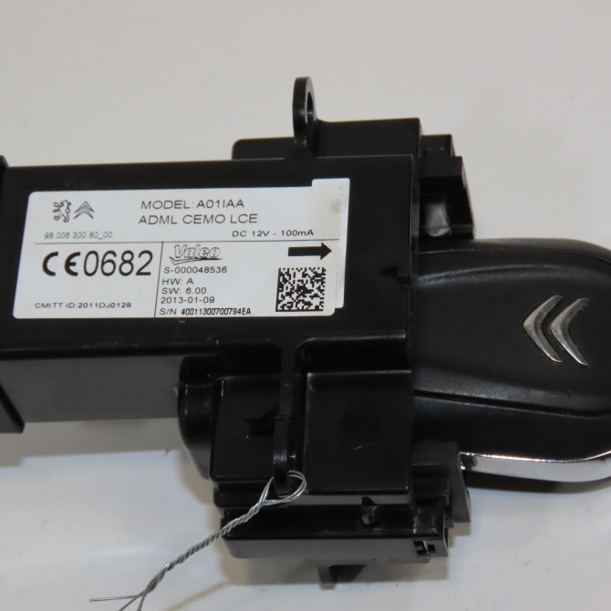 Lecteur de carte occasion CITROEN C4 PICASSO II Phase 1 04-2013->... 1.6 e-HDi 8v 115ch 9800630080 2