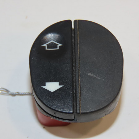 Commande lève-glace porte avant droite occasion FORD FIESTA V Phase 1 09-2002->10-2005 1.4 TDCI 1107243