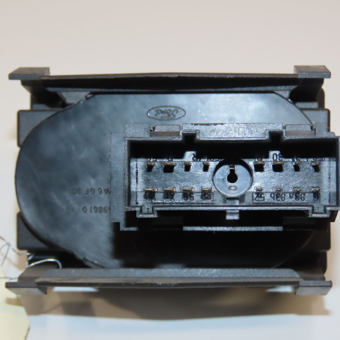 Interrupteur commande de phares occasion FORD FIESTA V Phase 2 10-2005->10-2008 1.6 TDCI 1356218 2