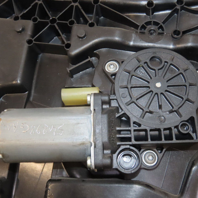 Mecanisme+moteur leve-glace avg occasion FORD FIESTA V Phase 2 10-2005->10-2008 1.6 TDCI 1567723 3