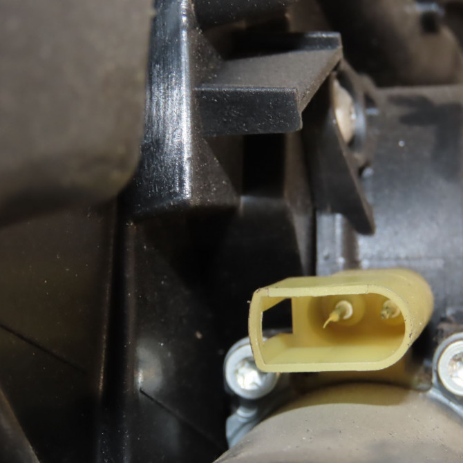 Mecanisme+moteur leve-glace avg occasion FORD FIESTA V Phase 2 10-2005->10-2008 1.6 TDCI 1567723 4