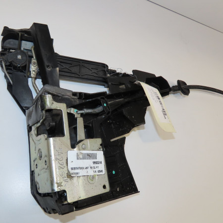 Serrure porte avg occasion FORD FIESTA V Phase 2 10-2005->10-2008 1.6 TDCI 1372467