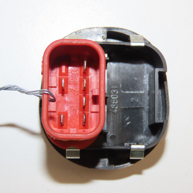 Commande lève-glace porte avant droite occasion FORD FIESTA V Phase 2 10-2005->10-2008 1.6 TDCI 1107243 2