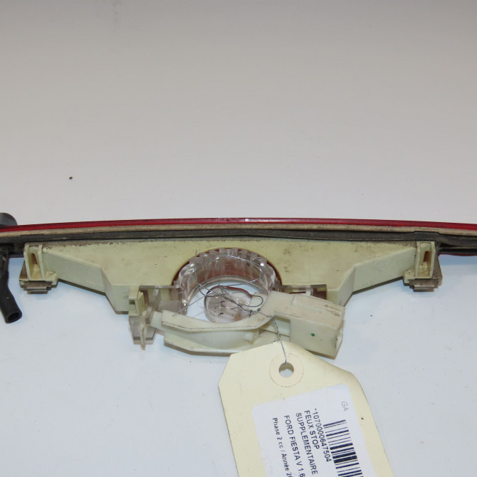 Feux stop supplementaire occasion FORD FIESTA V Phase 2 10-2005->10-2008 1.6 TDCI 1363489 2