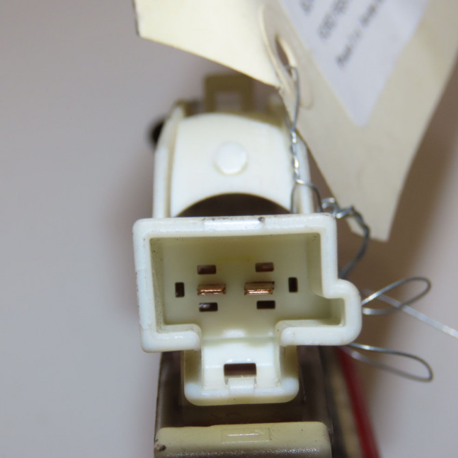 Feux stop supplementaire occasion FORD FIESTA V Phase 2 10-2005->10-2008 1.6 TDCI 1363489 3