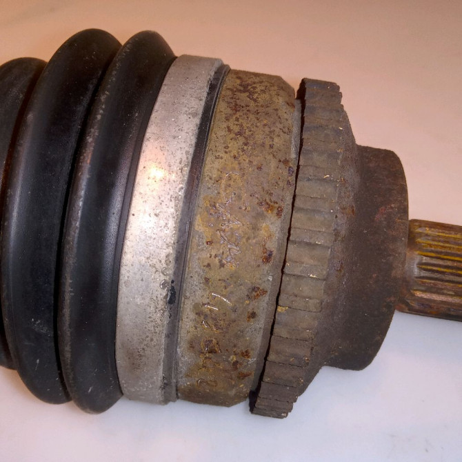 Transmission avant droite occasion RENAULT CLIO II Phase 2 06-2001->07-2006 1.5 DCI 80ch 8200613820 2