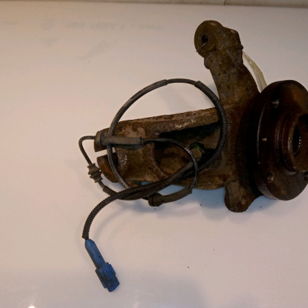 Moyeu avg occasion PEUGEOT 207 Phase 1 04-2006->06-2013 1.6 HDI 16v 110ch 330785