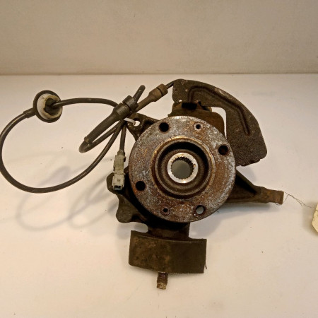 Moyeu avg occasion PEUGEOT 406 Phase 1 04-1995->04-1999 2.1 TD 110ch 330785